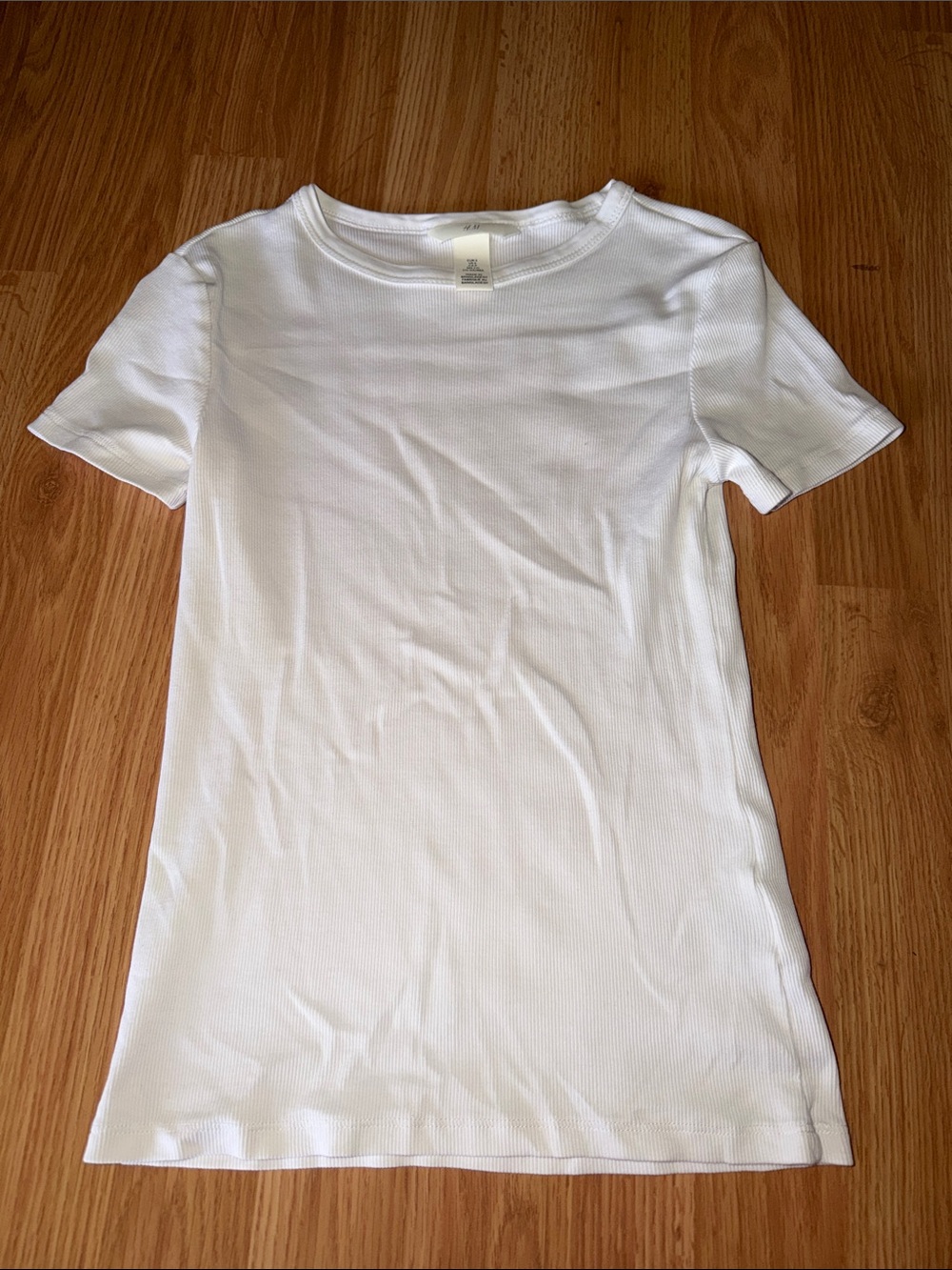 H&M basic white tee